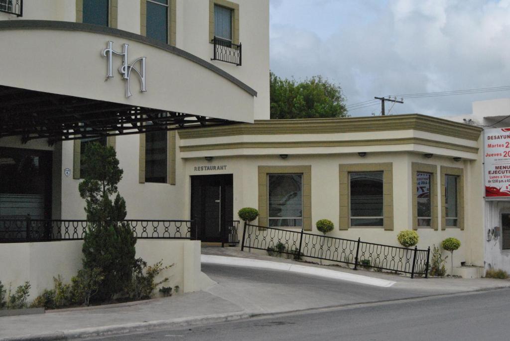 Hotel Alameda Express ماتاموروس المظهر الخارجي الصورة