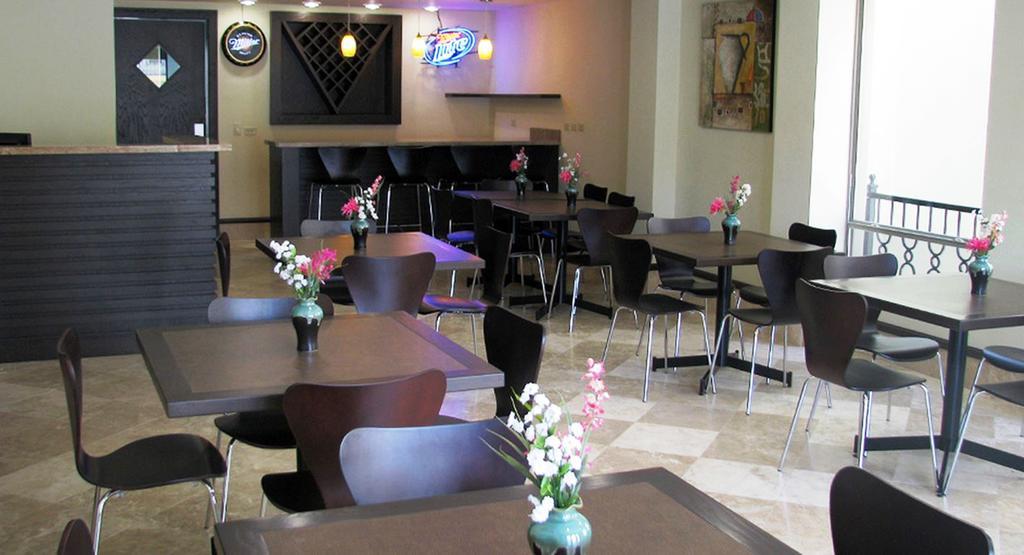Hotel Alameda Express ماتاموروس المظهر الخارجي الصورة